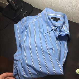 Blue stripe button up i suck at 👉🏼📸👕